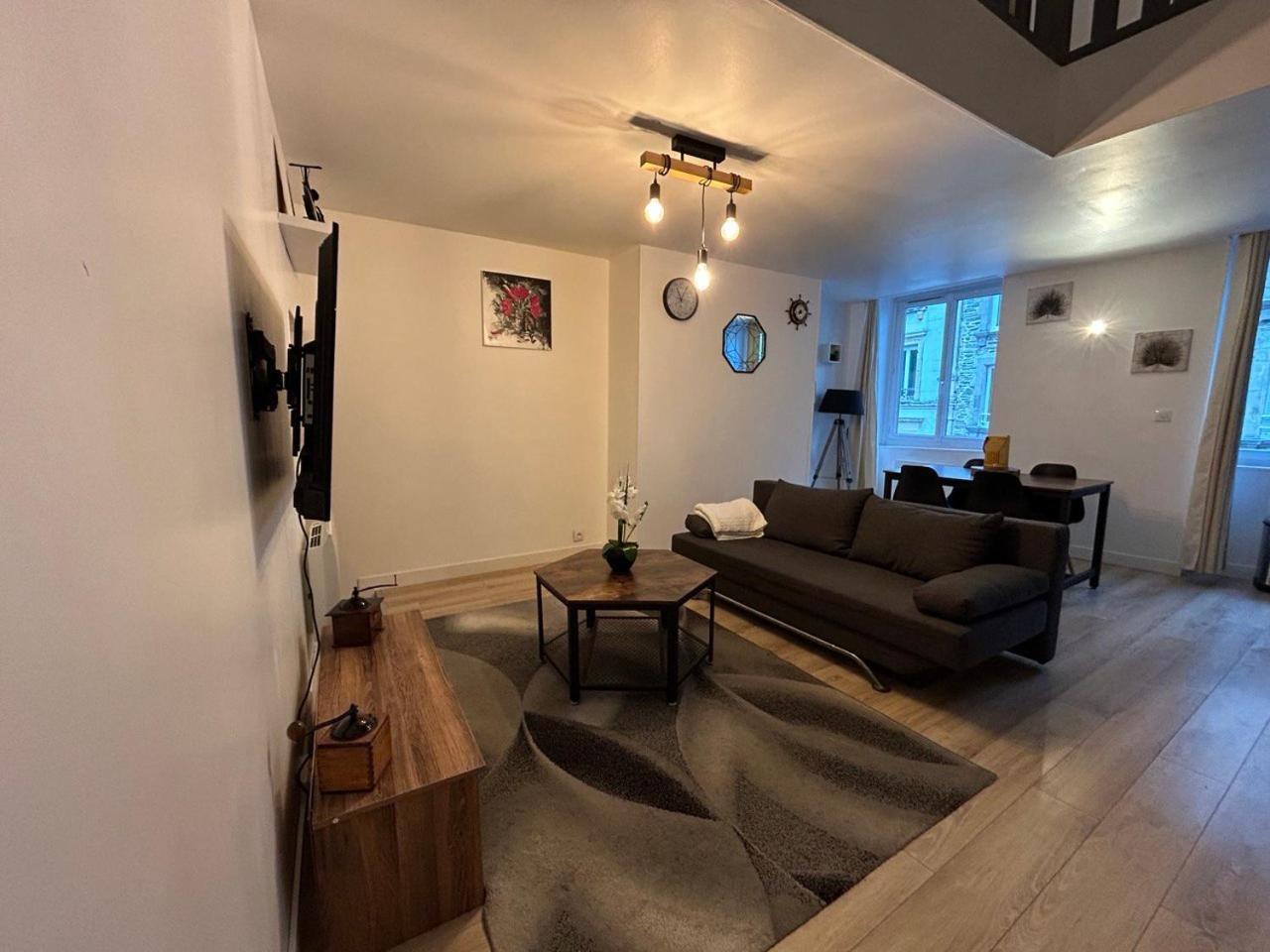 シェルブール・アン・コタンタンLa Casa Tres - Cosy In The Very Centre Portアパートメント エクステリア 写真